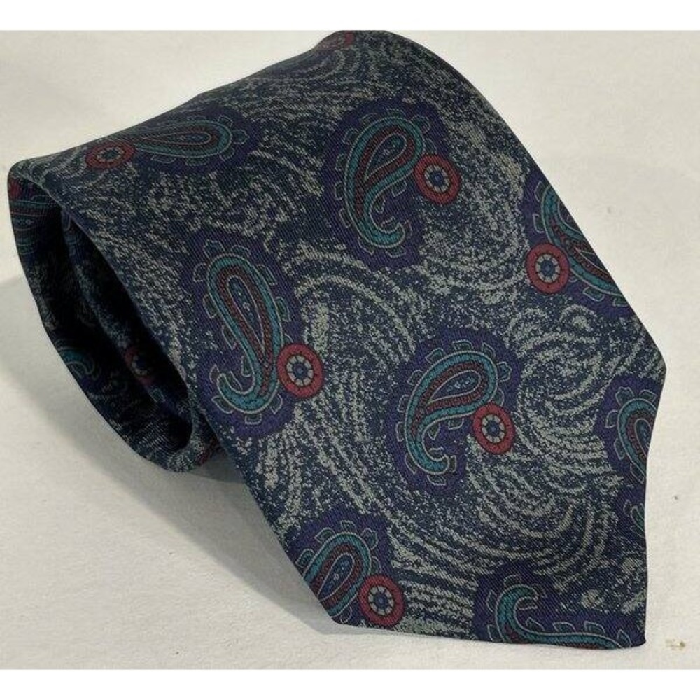 Liberty of London Lord & Taylor Silk Tie Made in USA Paisley Print 57"